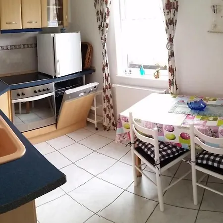 Ferienwohnung Blütenzauber – Bis 4 Personen Puddemin